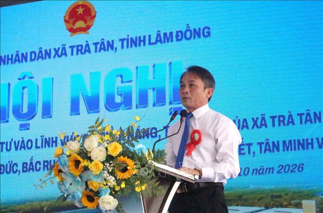 Ông Nguyễn Văn Trí, Bí thư Đảng ủy xã Trà Tân (Lâm Đồng) phát biểu khai mạc hội nghị. Ảnh: Hồng Hiếu- TTXVN