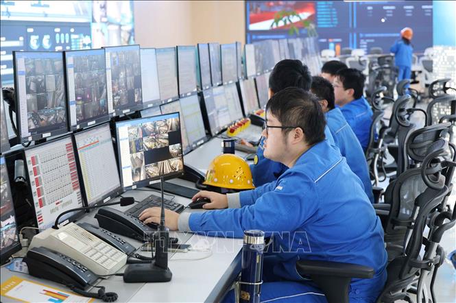 Trung tâm điều hành và phân tích dữ liệu AI tại Tập đoàn Sắt thép Nam Kinh (Trung Quốc). Ảnh: Công Tuyên-PV TTXVN tại Trung Quốc