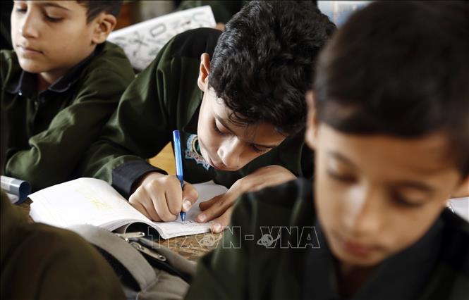 (Tư liệu) Các em học sinh tại một lớp học ở Sanaa, Yemen. Ảnh: THX/TTXVN phát