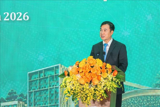 Uỷ viên Dự khuyết Trung ương Đảng, Bí thư Đảng uỷ, Giám đốc Đại học Quốc gia Hà Nội Bùi Thế Duy phát biểu và phát động Kế hoạch 120 ngày phát triển đột phá. Ảnh: Hoàng Hiếu - TTXVN