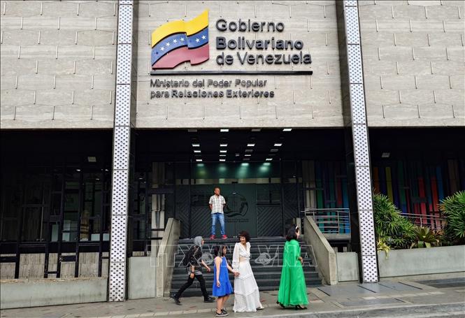 Trụ sở Bộ Ngoại giao Venezuela - cơ quan thực hiện các thủ tục tiếp nhận ủy nhiệm thư, chấp thuận danh sách nhân sự của Đại sứ quán Mỹ tại Venezuela, đồng thời bảo đảm các quyền ưu đãi và miễn trừ ngoại giao theo Công ước Vienna. Ảnh: Phi Hùng - PV TTXVN tại Mỹ Latinh.