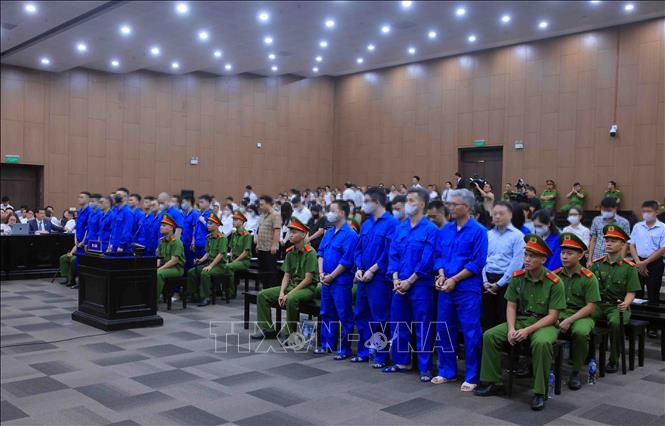 Các bị cáo tại phiên toà xét xử ở điểm cầu Trung tâm (Toà án nhân dân thành phố Hà Nội). Ảnh: Phạm Kiên - TTXVN