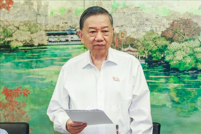 Tổng Bí thư, Chủ tịch nước Tô Lâm, đại biểu Quốc hội TP Hà Nội phát biểu. Ảnh: Doãn Tấn - TTXVN