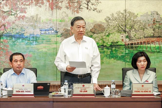 Tổng Bí thư, Chủ tịch nước Tô Lâm, đại biểu Quốc hội TP Hà Nội phát biểu. Ảnh: Doãn Tấn - TTXVN