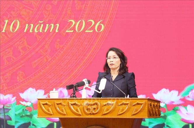Phó Bí thư Thường trực Thành ủy Nguyễn Thị Hương phát biểu tại Hội nghị. Ảnh: Thái Hùng - TTXVN