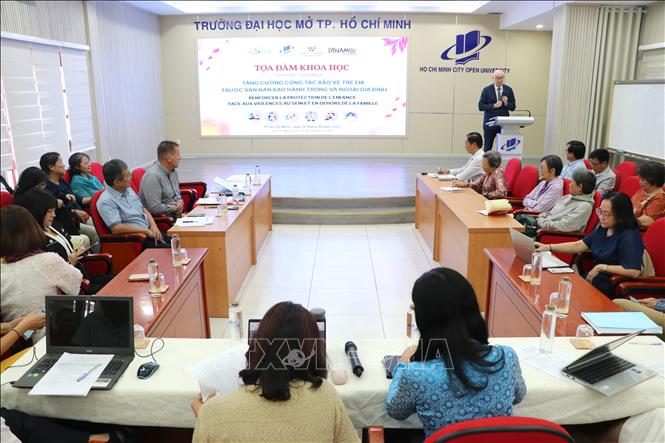 Quang cảnh tọa đàm. Ảnh: Thanh Vũ - TTXVN
