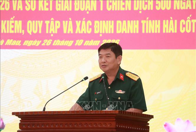 Đại tá Nguyễn Thúc Linh, Phó Chủ nhiệm Chính trị, Phó Trưởng ban Thường trực Ban Chỉ đạo 515 Quân khu 9, phát biểu chỉ đạo tại hội nghị. Ảnh: Huỳnh Anh - TTXVN