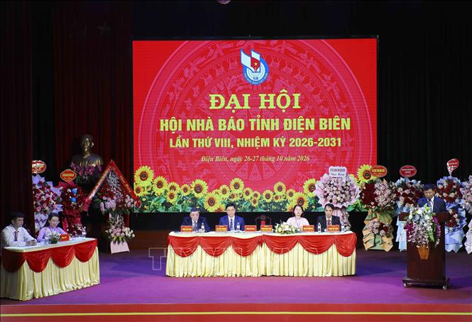 Đoàn Chủ tịch điều hành Đại hội. Ảnh: Xuân Tư - TTXVN