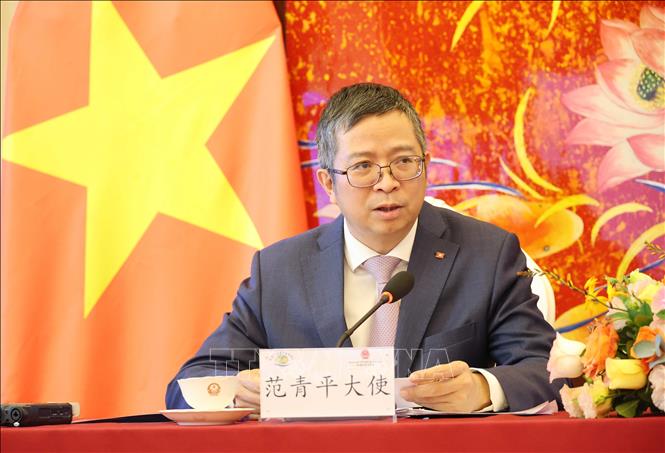 Đại sứ Việt Nam tại Trung Quốc Phạm Thanh Bình phát biểu tại Tọa đàm. Ảnh: Công Tuyên - PV TTXVN tại Trung Quốc