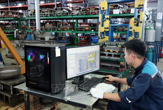 Công ty Cổ phần Thiết bị và Giải pháp cơ khí Automech, KCN Đình Trám, thành phố Bắc Ninh, đơn vị đi đầu về sản phẩm và giải pháp tự động hóa ngành sản xuất cơ khí tại khu vực miền Bắc. Ảnh: Trần Việt - TTXVN
