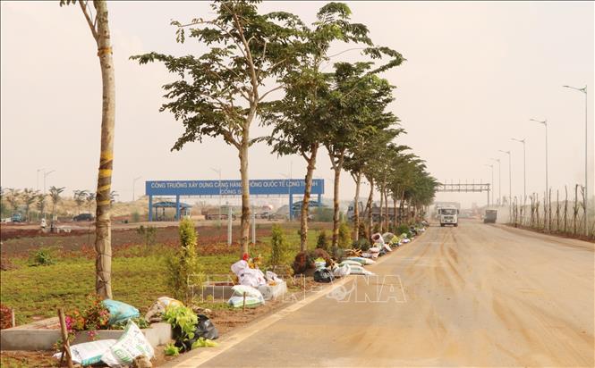 Điểm cuối của tuyến T1 trực tiếp dẫn vào sân bay Long Thành. Ảnh: Công Phong - TTXVN