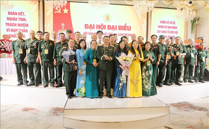 Ban Chấp hành Hội Nạn nhân chất độc da cam/dioxin tỉnh Hưng Yên ra mắt Đại hội. Ảnh: Thế Duyệt – TTXVN 