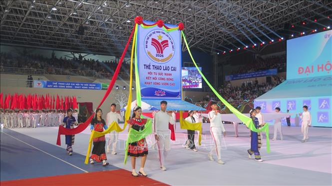 Diễu hành biểu dương lực lượng. Ảnh: Hương Thu-TTXVN  