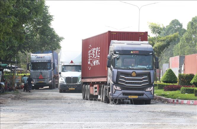 Khu vực Cửa khẩu quốc tế Bình Hiệp có tiềm năng phát triển công nghiệp chế biến, thương mại và logistics, song việc thu hút đầu tư còn gặp khó khăn do hạn chế về hạ tầng kết nối. Ảnh: Bùi Giang - TTXVN