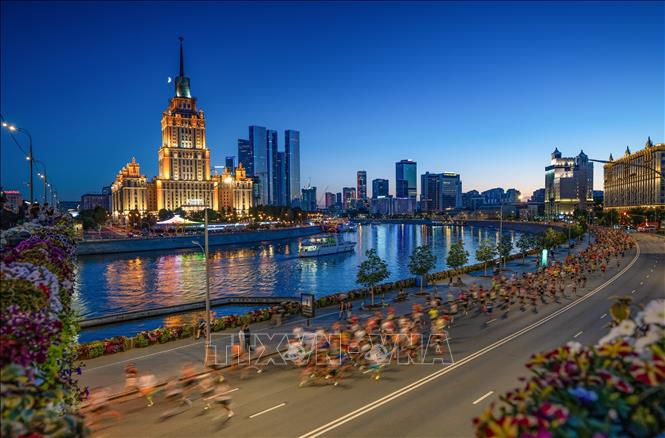 Cảnh đêm tại thủ đô Moskva, Nga. Ảnh: THX/TTXVN phát