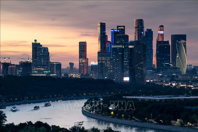 Cảnh đêm tại thủ đô Moskva, Nga. Ảnh: THX/TTXVN phát