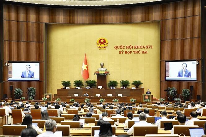 Bộ trưởng Bộ Xây dựng Trần Hồng Minh phát biểu giải trình, làm rõ một số vấn đề đại biểu Quốc hội nêu. Ảnh: Doãn Tấn – TTXVN