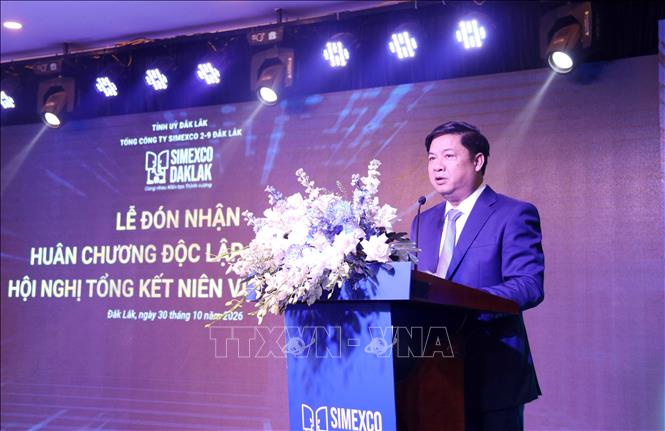 Ủy viên Trung ương Đảng, Bí thư Tỉnh ủy, Trưởng Đoàn ĐBQH tỉnh Đắk Lắk Lương Nguyễn Minh Triết phát biểu chỉ đạo tại buổi lễ. Ảnh: Hoài Thu – TTXVN.