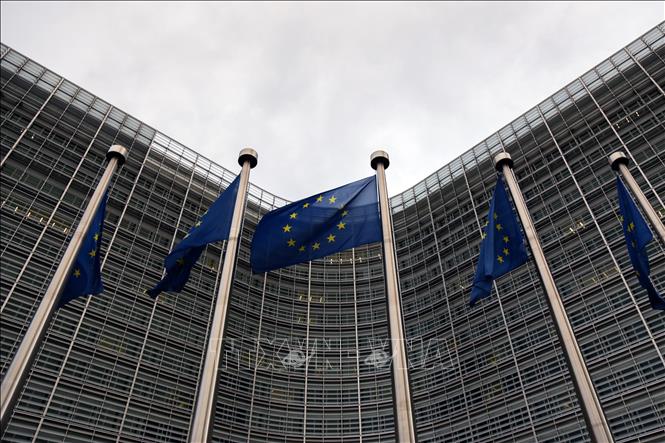 Cờ Liên minh châu Âu tại Brussels, Bỉ. Ảnh: THX/TTXVN phát