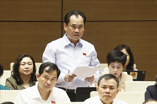 Bộ trưởng Bộ Nông nghiệp và Môi trường Trịnh Việt Hùng phát biểu giải trình, làm rõ một số vấn đề đại biểu Quốc hội nêu. Ảnh: Doãn Tấn – TTXVN