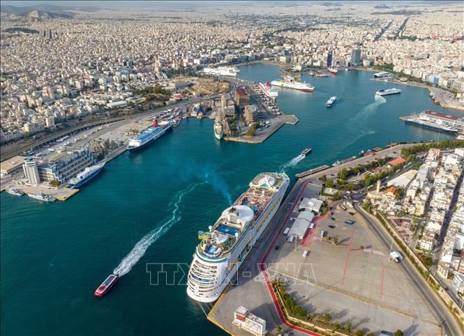 Quang cảnh cảng Piraeus, Hy Lạp. Ảnh: THX/TTXVN phát